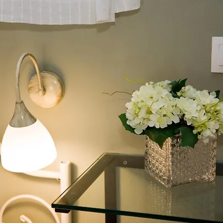 Konukevi Axion Esti 4*