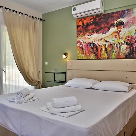 Axion Esti Konukevi Skopelos