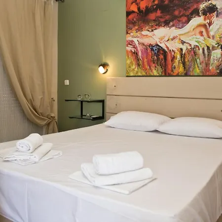 Axion Esti بيت ضيافة 4*