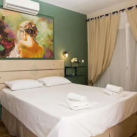 Konukevi Axion Esti Skopelos