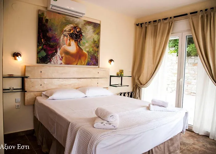 Axion Esti Pensión 4*