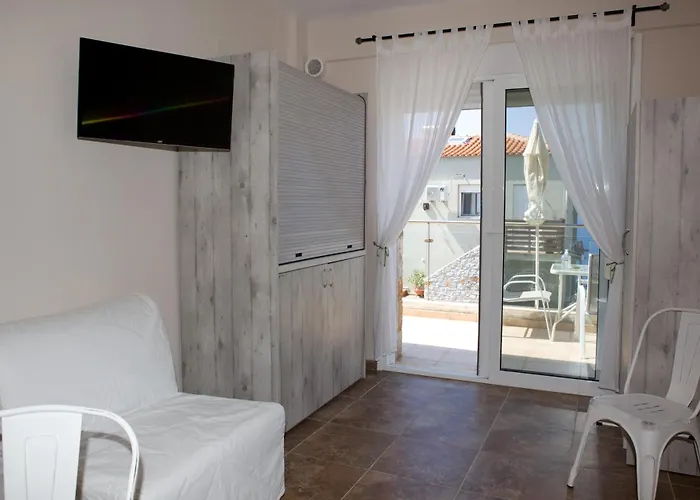 Pensión Axion Esti 4*